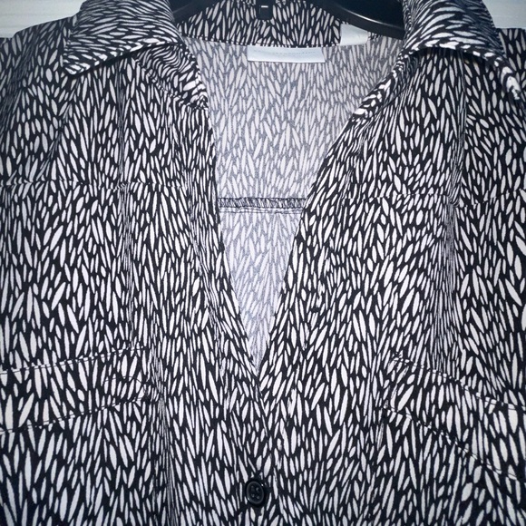 New York & Company Monochrome Patterned shorts jumpsuit - Picture 5 of 8